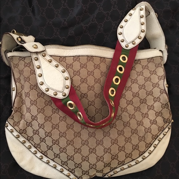 Gucci Handbags - Beautiful Gucci Handbag